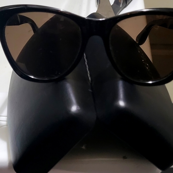 Givenchy Sunglasses - Picture 2 of 4